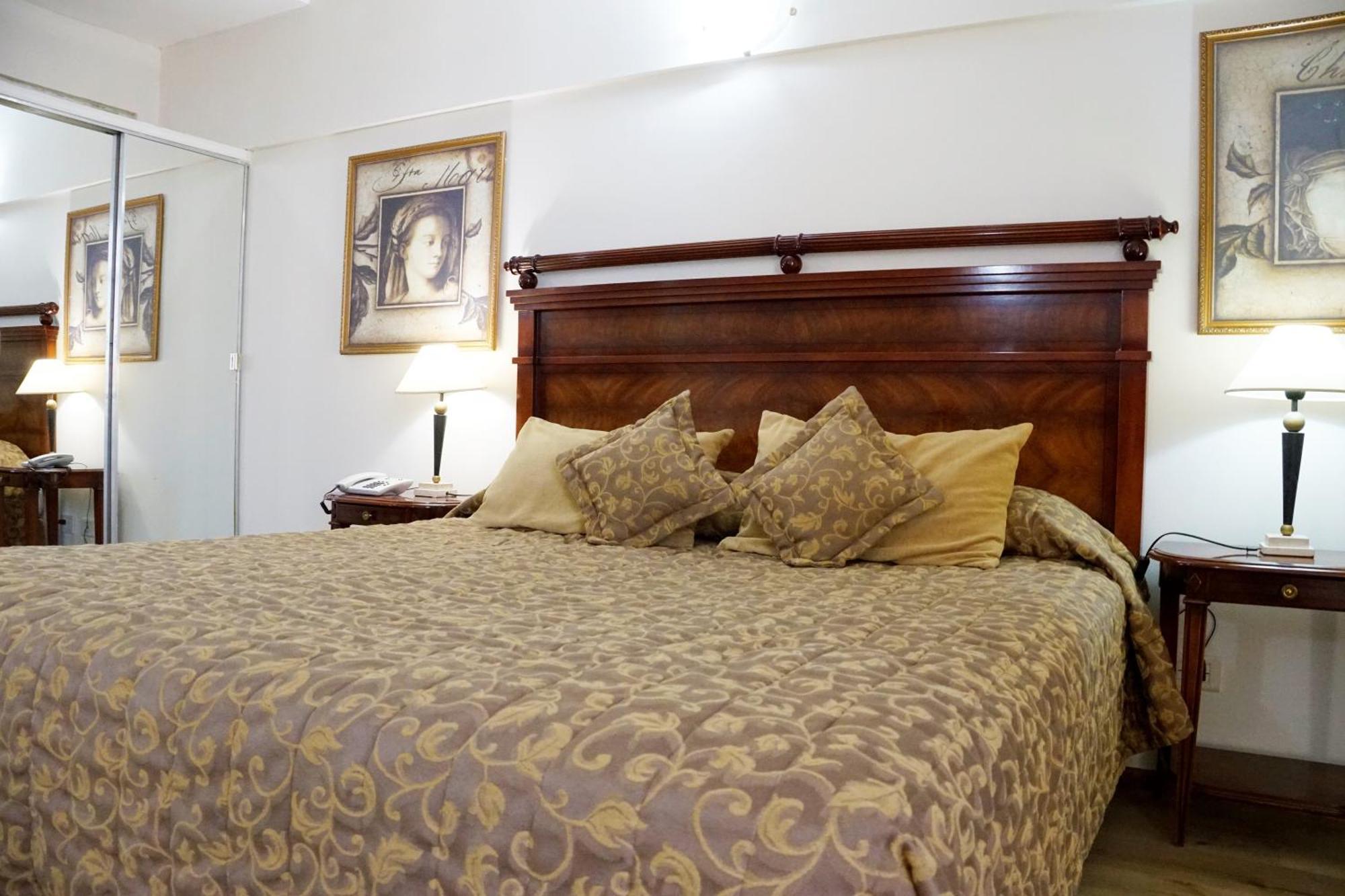 Hotel Howard Johnson Rosario Kültér fotó