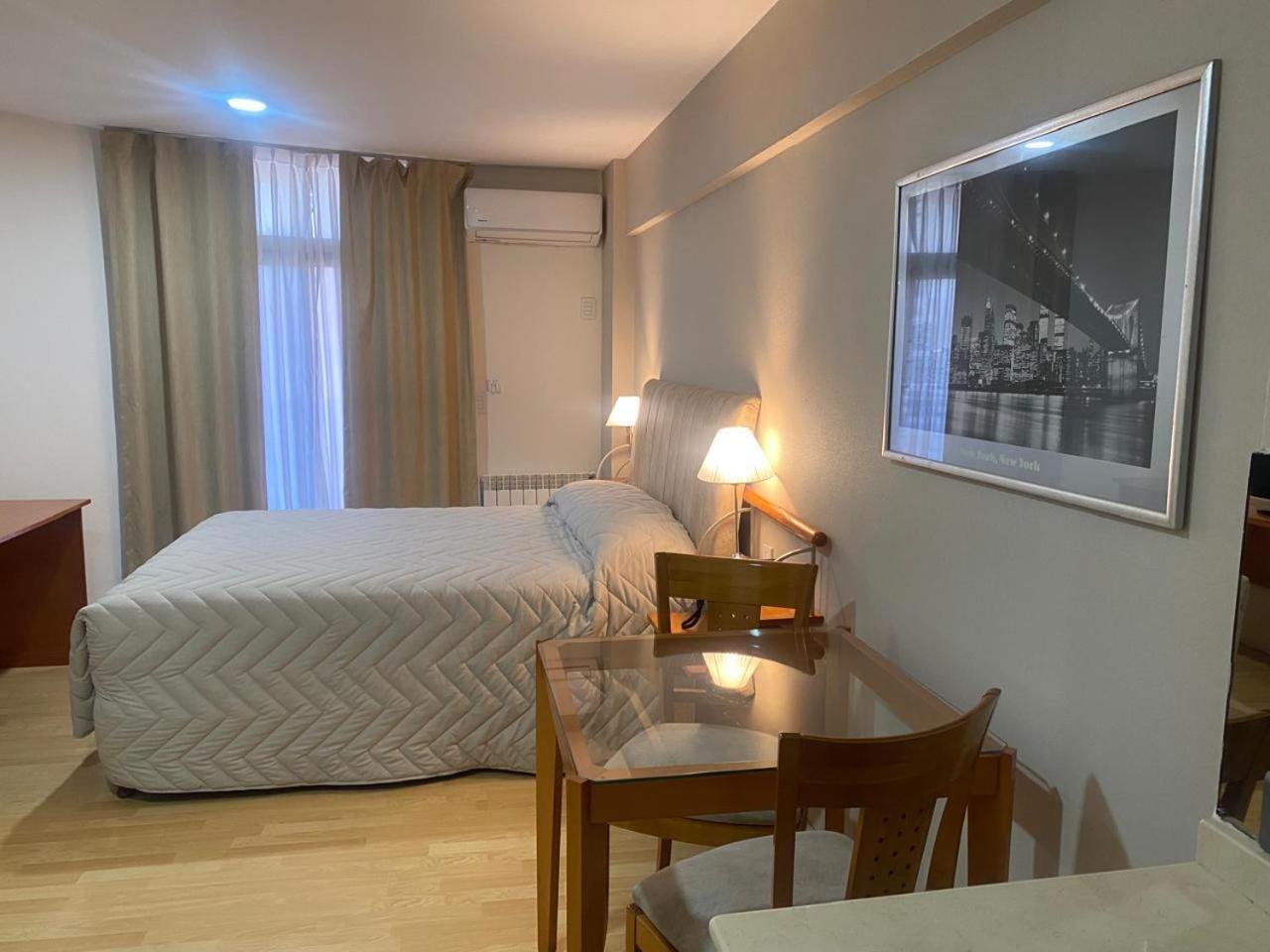 Hotel Howard Johnson Rosario Kültér fotó