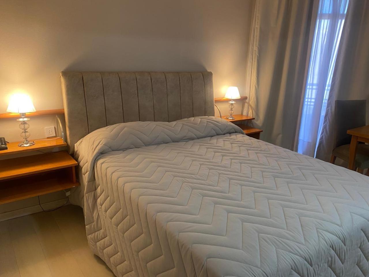 Hotel Howard Johnson Rosario Kültér fotó