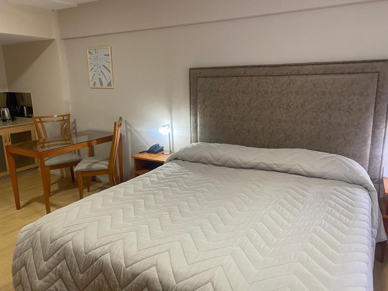 Hotel Howard Johnson Rosario Kültér fotó