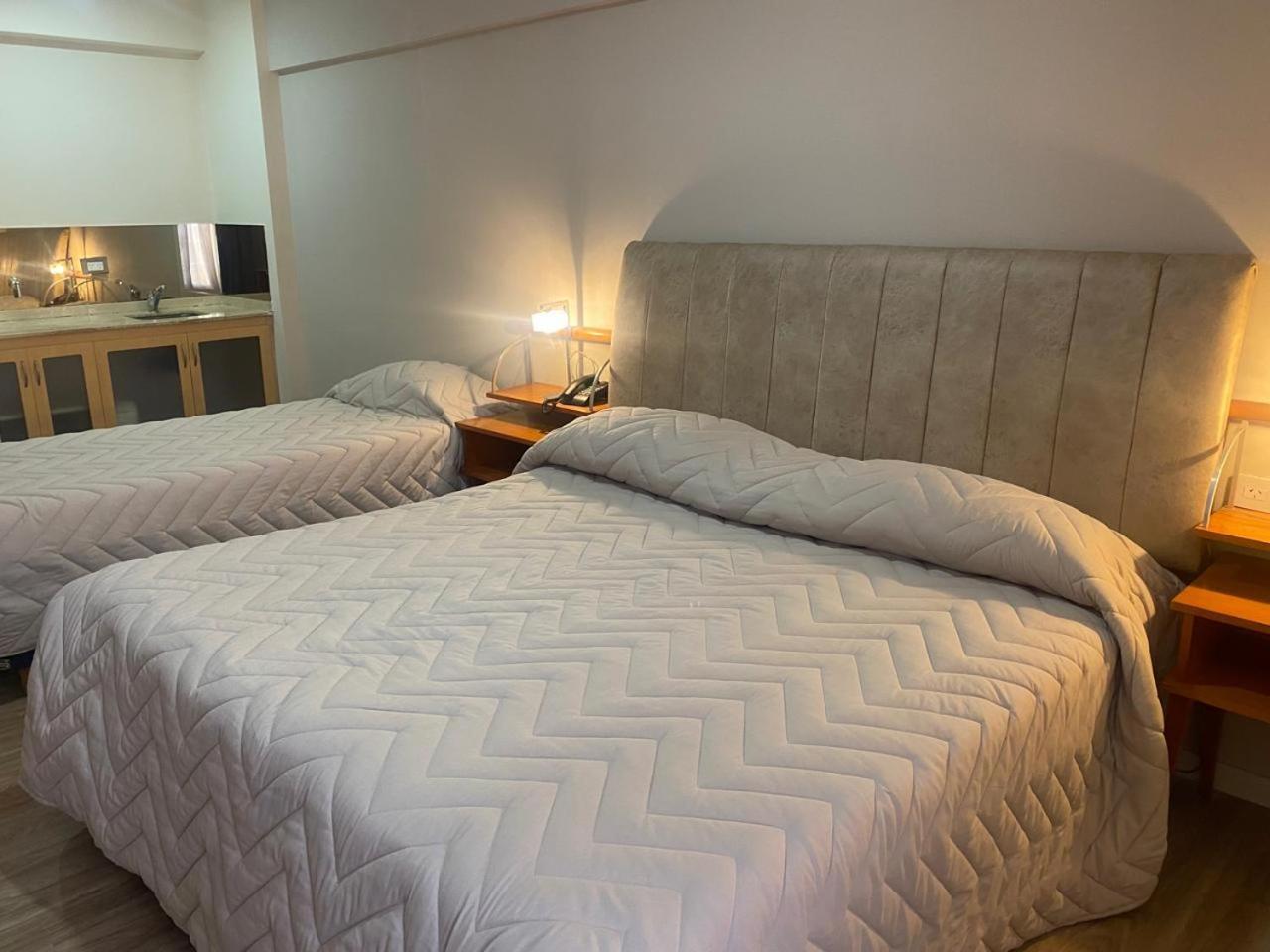 Hotel Howard Johnson Rosario Kültér fotó