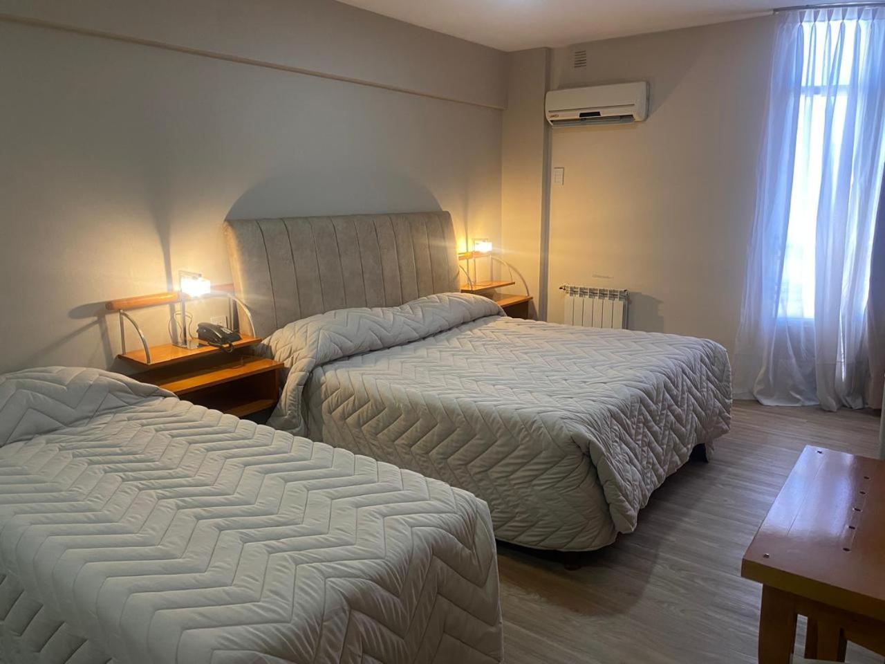 Hotel Howard Johnson Rosario Kültér fotó