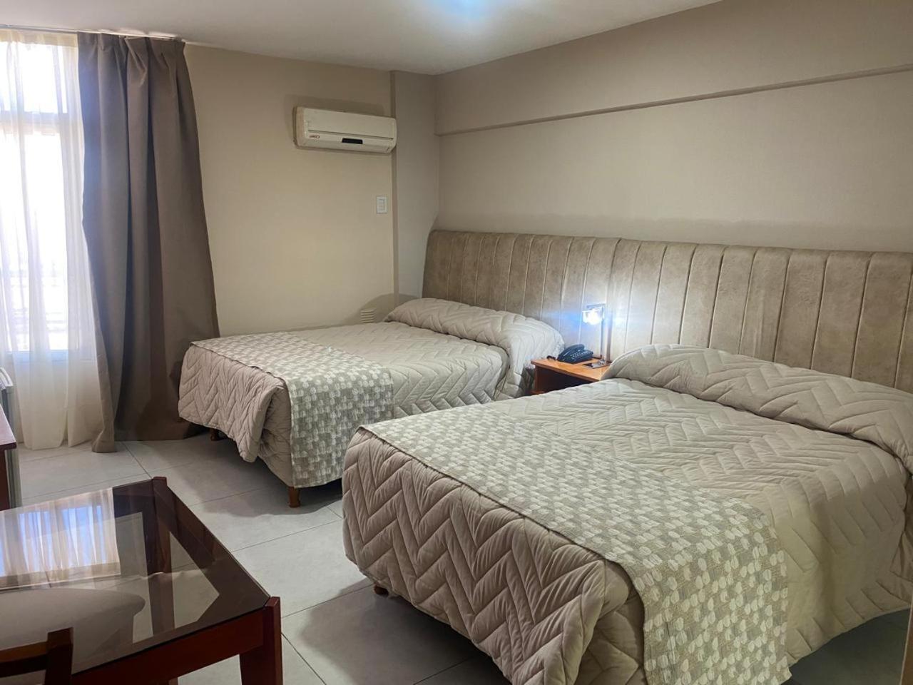 Hotel Howard Johnson Rosario Kültér fotó