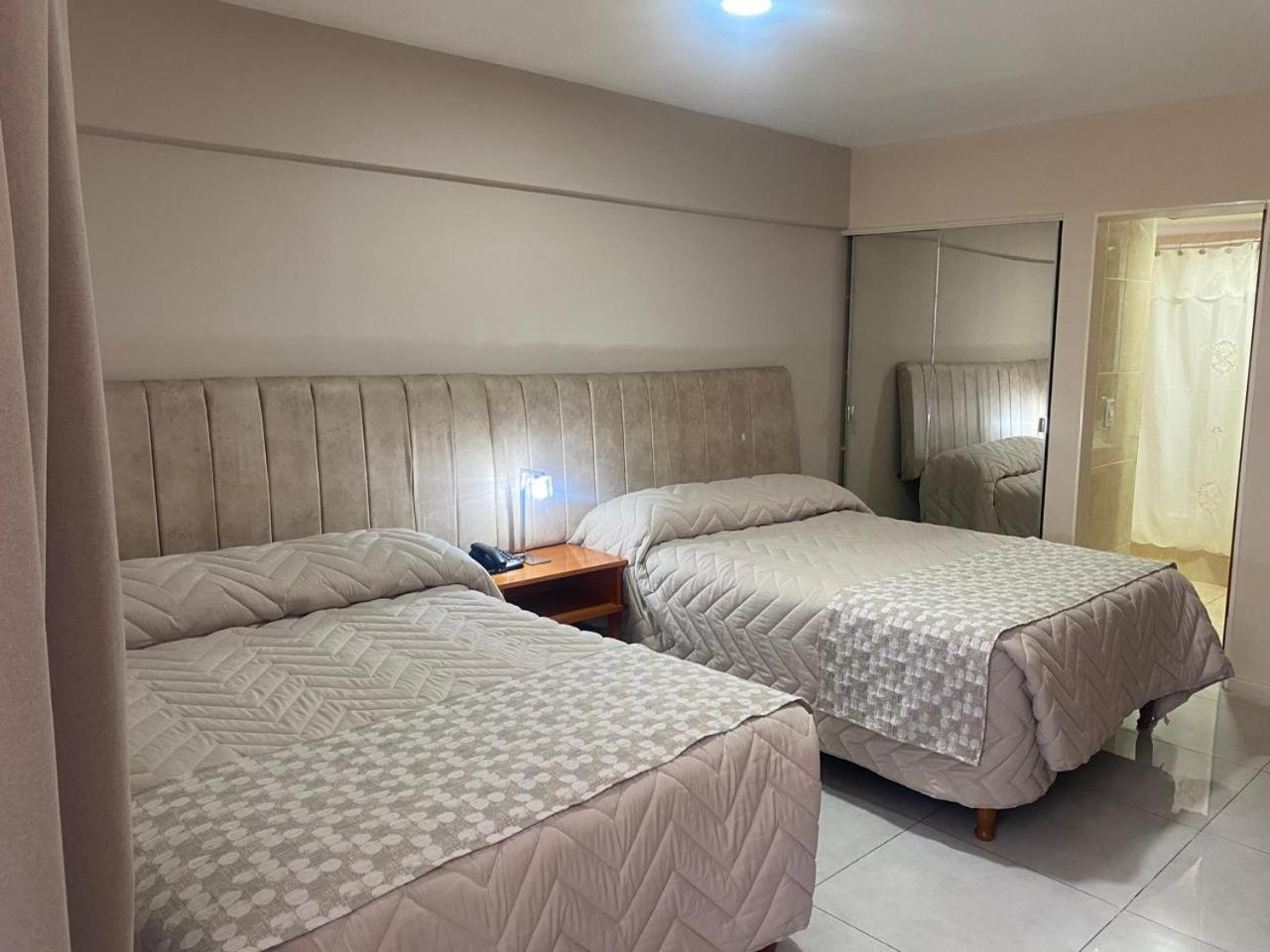 Hotel Howard Johnson Rosario Kültér fotó